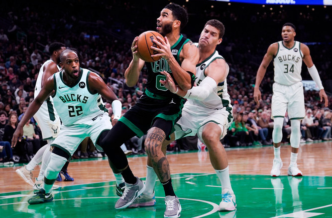 Jayson Tatum leder Celtics forbi Bucks i toppoppgjøret i Eastern Conference